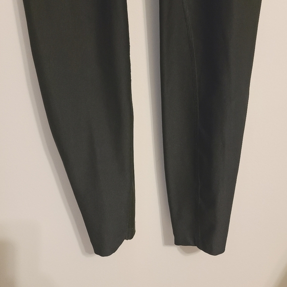 Nike | Women's Full Length Black Dri-Fit Athletic or Yoga Leggings (Size Small) - Picture 10 of 11